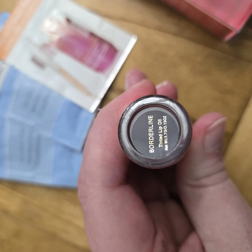 KAB Tinted Lip Gloss, Travel Size Makeup Brush Set, Strivectin Samples &More NEW